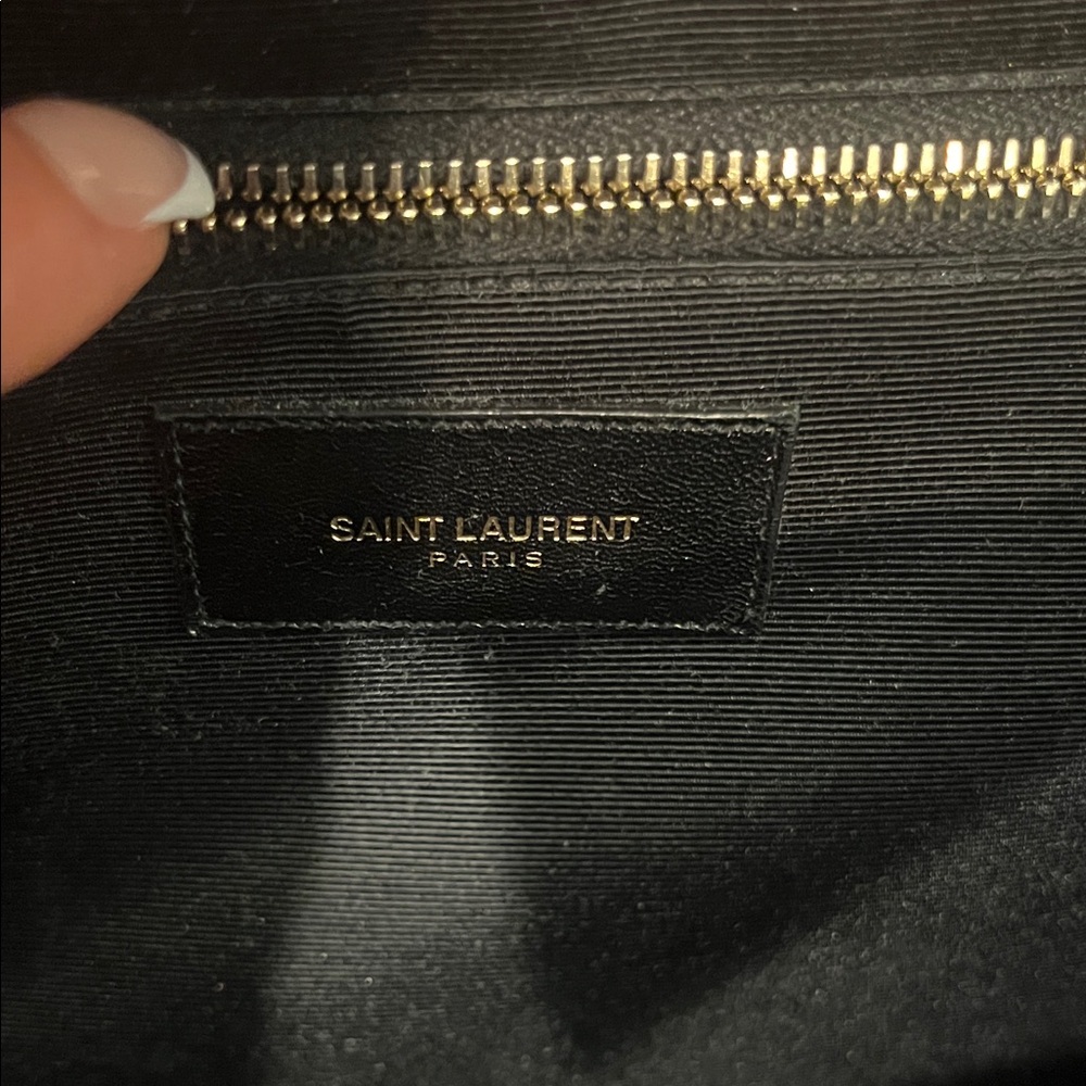 Saint Laurent Red Chevron Shoulder Bag - Picture 10 of 11